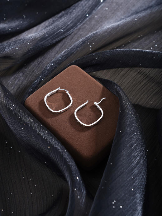 子佩集【大女主】银S925耳环【EL070731B】时尚扣环圆圈2601 商品图4