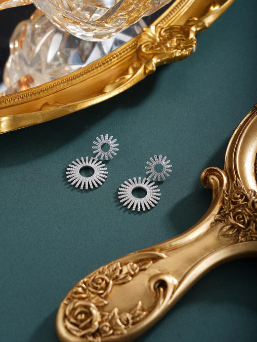 子佩集【花漾觉醒】银S925耳环【Z23081HPQ】时尚太阳花2601 商品图5