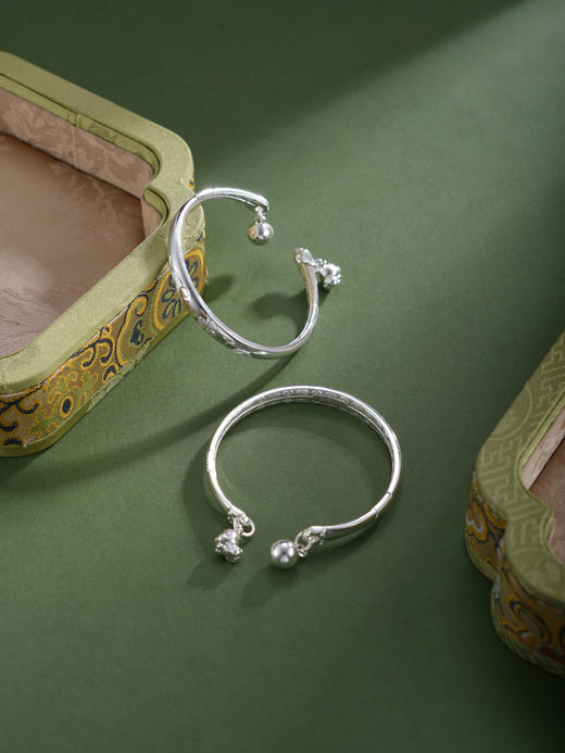 子佩集【幸运萌兔】银S999童镯【YHSZ0145】儿童三叶草吊球兔子2601 商品图4