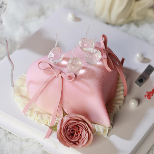 【怦然心动】1.5磅米苏慕斯开心果慕斯手工草莓酱夹心 商品图3