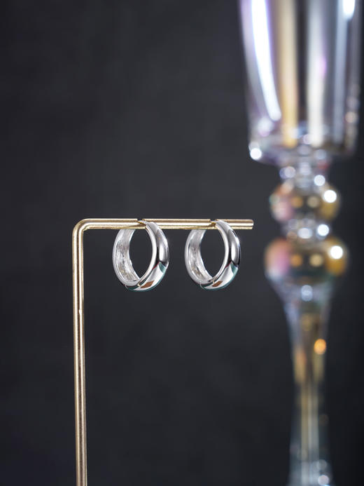 子佩集【简梦】银S925耳环【FYE-1615100】时尚扣环圆圈2601 商品图1