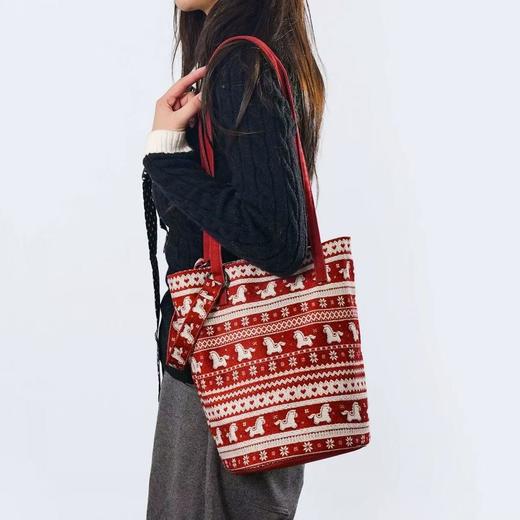 2026新款马上快乐大容量水桶包国风女高级感女包ins风斜挎包 商品图0