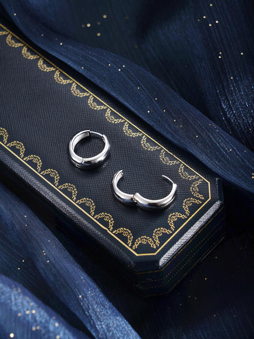 子佩集【简梦】银S925耳环【FYE-1615100】时尚扣环圆圈2601 商品图4