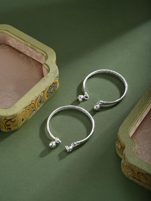 子佩集【幸运萌兔】银S999童镯【YHSZ0145】儿童三叶草吊球兔子2601 商品图7