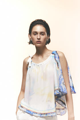 "SS25幻彩花"印花方巾式单肩上衣