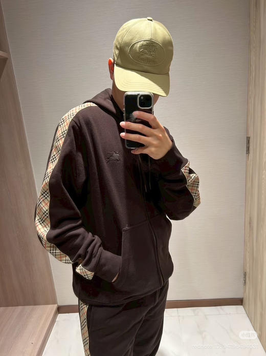 22-5 B家格纹织带袖拉链连帽卫衣 老朱穿M 商品图2