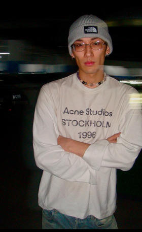 做旧白 @cne Stud1os SS25 重磅做旧破坏长袖 CX252