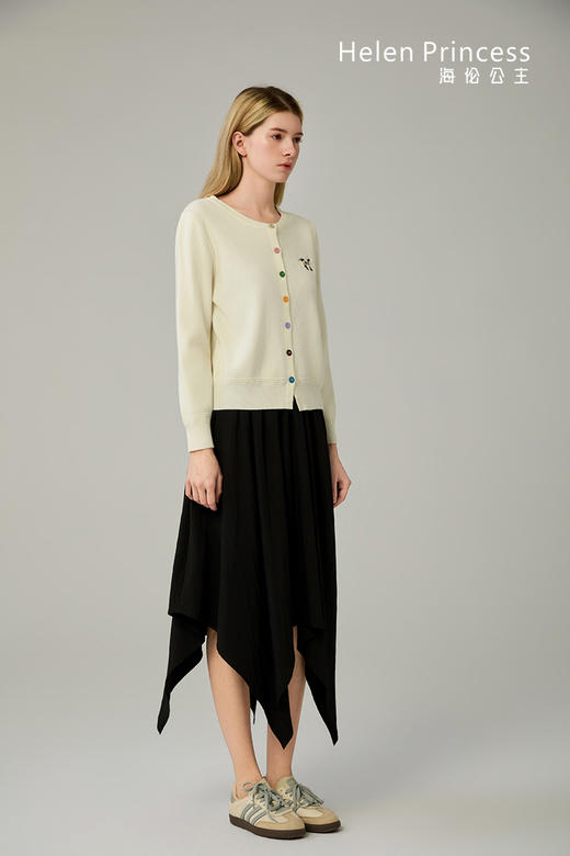 小马彩扣开衫 商品图3