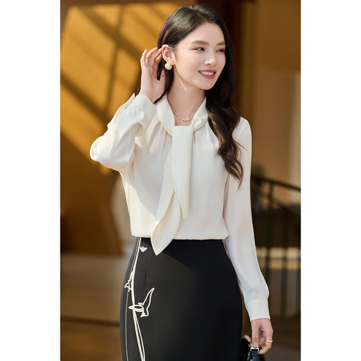 兔耳朵飘带衬衣 高阶干练 轻职高级优雅 米思阳2026春季新款小众设计感衬衣高级感精致丝滑垂感上衣女5M26AXS6002小衫 商品图3