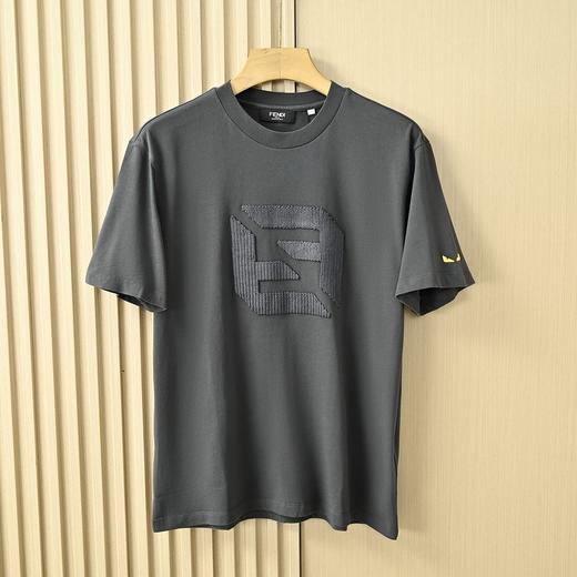 分迪新款小怪兽恶魔眼睛意式轻奢2026春夏季重工刺绣F系棉质男士圆领短袖T恤 商品图4