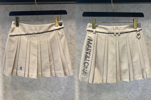 M&L家新款女士百褶短裙来了！本月推荐一定入的单品! 原厂微毛感面料，手感细腻舒适，春季不用说了 光腿单穿很方便，冬天里面还可以加灰色连体裤袜，再套个厚外套，看搭配就知道都好看！ 商品图3