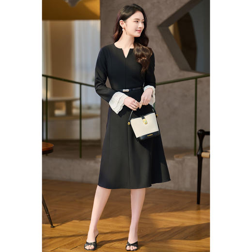 【女主角小黑裙】米思阳2026春季新款极简风小黑裙立体剪裁高级质感连衣裙5768 商品图4