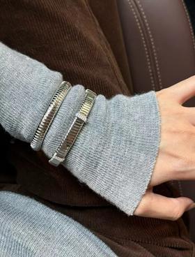 超高端好货  意大利高光编织镯  银镯  宝格丽同厂  （非质量问题  不退不换）偏圆的贵妃镯型