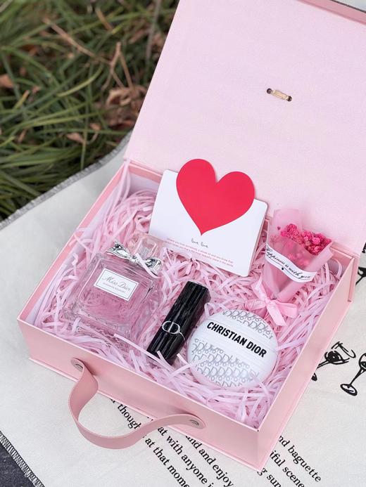 F020215情人节礼物甜心香水+护手霜+口红老花绒布礼盒 商品图3