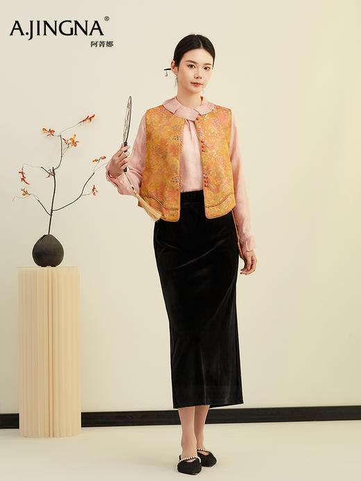 【东方诗意】阿菁娜春季新款松弛感新中式马甲桑蚕丝提花国风设计自带复古滤镜轻松穿出东方诗意氛围F31C203003 商品图4