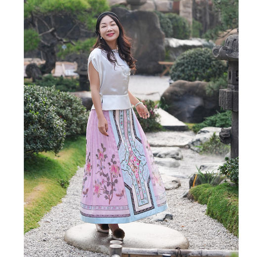 【林栖设计小店】鹤鹿同春|真丝罗丁香粉轻凉绣花马面裙半身裙1961221 商品图3