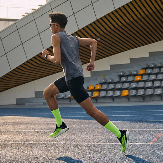 Saucony 索康尼 啡翼2 男女款 马拉松竞速透气全掌分趾碳板专业训练跑步运动鞋 商品图3