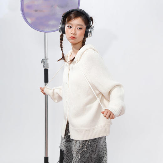 镂空连帽插肩袖开衫卫衣外套-纪念日百货门店同款169601135 商品图2