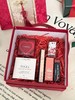 F020213情人节2.14送女士礼物大宠爱绸缎礼盒 商品缩略图1