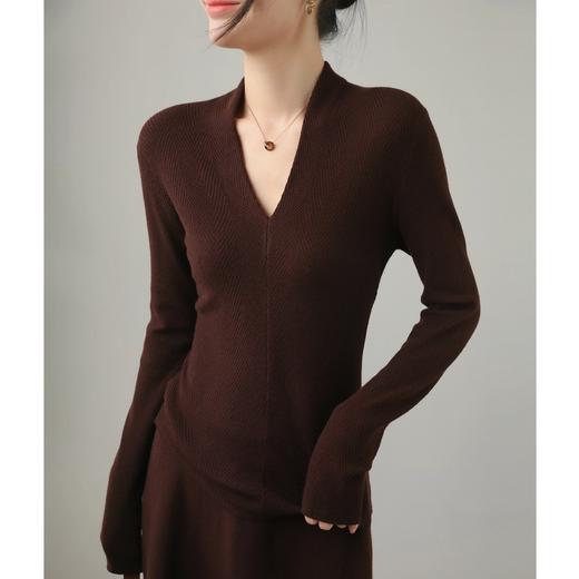 雀说设计感V领水波纹修身羊毛针织衫女秋长袖内搭外穿打底衫ALW9303 商品图2