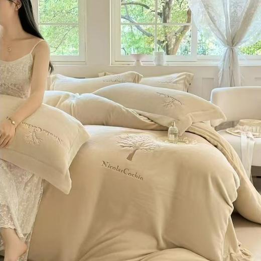 【春上新】10楼恐龙 尼可 暖绒四件套 /200*230cm   吊牌价1380元   活动价299元 商品图1