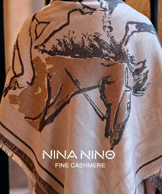 骏影云锦提花大披肩 商品图0