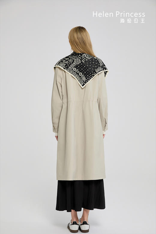 立领抽绳风衣配丝巾 商品图9