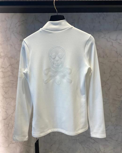 M&L家新款女款立领磨毛长袖上衣来了！市场高品质❗️胸前金属光立体logo印花，与袖子上条纹互相交汇呼应，极简时尚风格设计，磨毛抓绒弹力面料，秋冬保暖！立体拔胶印，工艺精湛，带着金属光泽非常美丽炫彩！ 商品图2