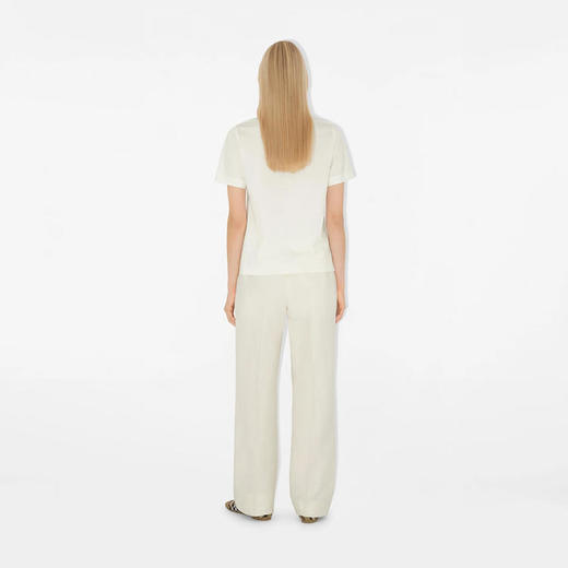 【二】BURBERRY 巴宝莉 女士格纹马术骑士徽标标签棉质圆领短袖T恤 白色 8104886 B7078 商品图4