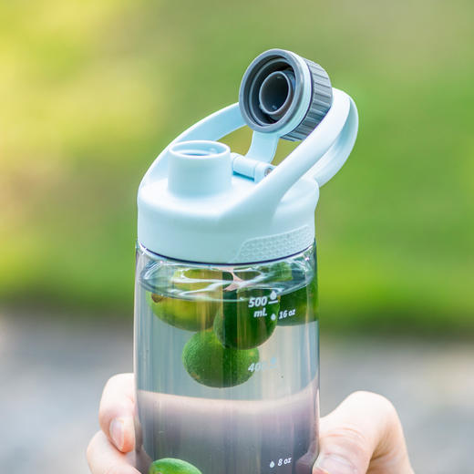 6944662548491 乐扣乐扣Lock&Lock 【开学必备】大容量便携学生水杯三爪鱼手提运动塑料水杯男女夏550ml 商品图5