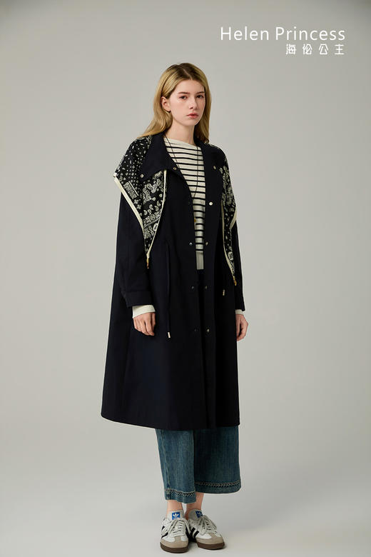 立领抽绳风衣配丝巾 商品图3