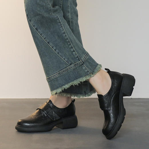 丁摩复古英伦风小皮鞋女新款厚底圆头乐福鞋粗跟魔术贴单鞋子ALW013 商品图0