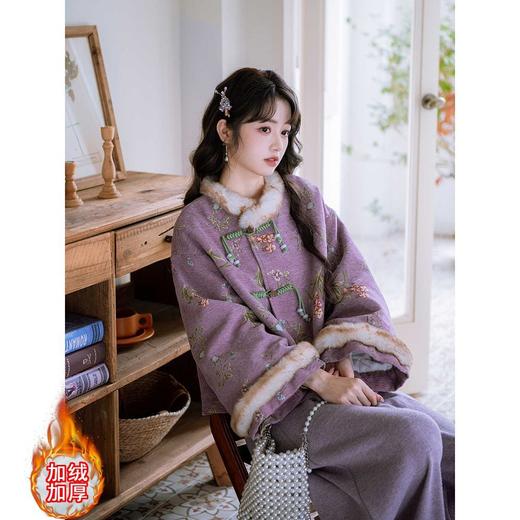 百媚生 紫色优雅新中式保暖毛绒领旗袍8377 商品图0