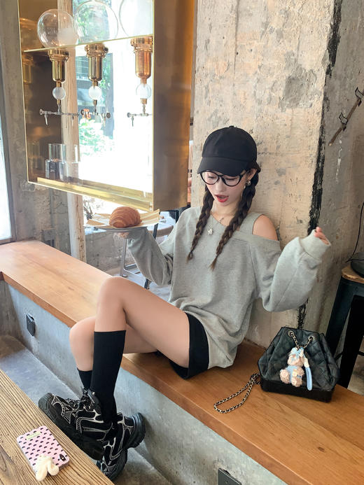 <曾小咸推荐>2.17现货秒杀 ！微信超特价！斜肩长袖卫衣 日常159.99 立减80 秒杀79.99！！ 商品图6