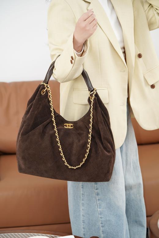 香奈儿 26C 早春新款 嬉皮hobo MAXI 麂皮棕（LZ） 商品图7