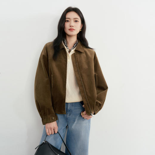 【严选】蒋欣代言伊芙丽复古风格灯芯绒短外套女2026春季新款时髦休闲外套1H1911591 商品图0