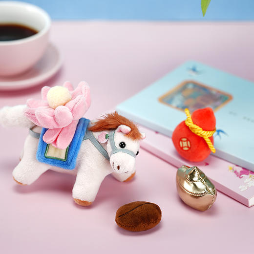 角楼咖啡绒马吉祥绒毛磁吸挂饰 商品图0