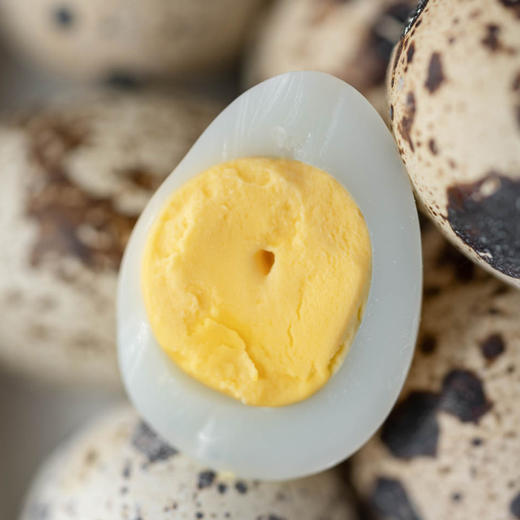 生态鹌鹑蛋丨低密度养殖，以五谷杂粮为食，无抗，蛋香浓郁无腥味、2斤装（80-110枚）⭐️顺丰快递 商品图1