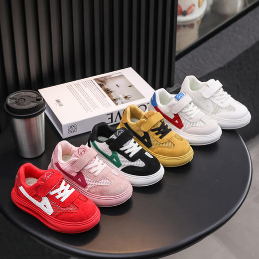 36元清仓特价小黄鸭夏季款儿童运动鞋防滑休闲百搭平底潮鞋小男孩单网透气板鞋22-39 商品图0