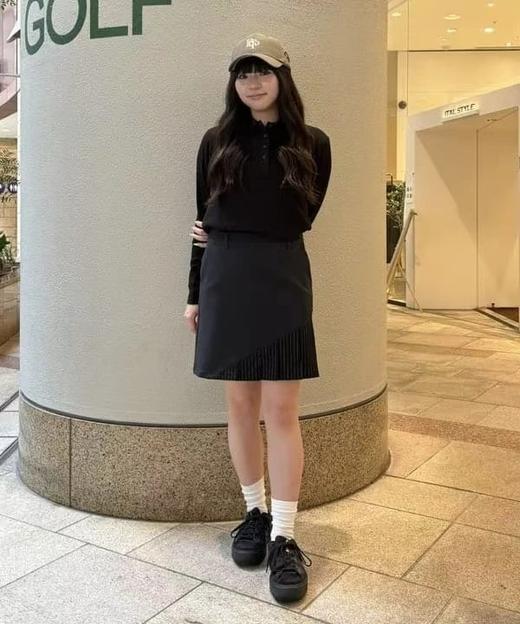 【特价福利】BEAMS 高尔夫 女士  新款紫标弹力下摆拼接线条褶皱裙短裙 舒适百搭运动裙 商品图2