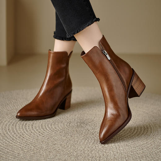 【预售5天】法式复古尖头粗跟短靴女单靴秋冬款英伦风高跟显瘦马丁靴YLD&X983 商品图4