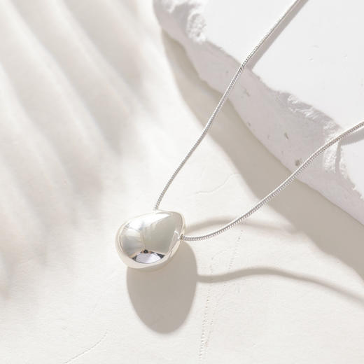 三彩2026新款镀银极简风水滴项链女ins冷淡时尚气质饰品通勤 商品图1
