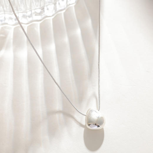 三彩2026新款镀银极简风水滴项链女ins冷淡时尚气质饰品通勤 商品图2