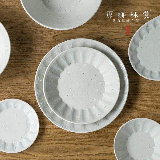 【系列满39元包邮】复古白粉引陶瓷餐盘/大汤碗/拉面碗/沙拉碗/深盘（基地直发-中通快递）| 多种规格，日本进口【合作生产，公平贸易】 商品图1