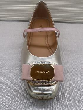 FERRAGAMO 芭蕾平底鞋女  0787658-001 .【鞋底有膜，试穿小心】