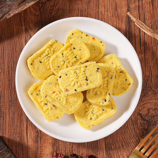 【小米山药八珍糕】健康营养，甄选黄小米、茯苓、芡实、莲子、薏米、山楂、山药、白扁豆、麦芽、蔓越莓等，零食休闲网红现货代餐糕点新品整箱 商品图2