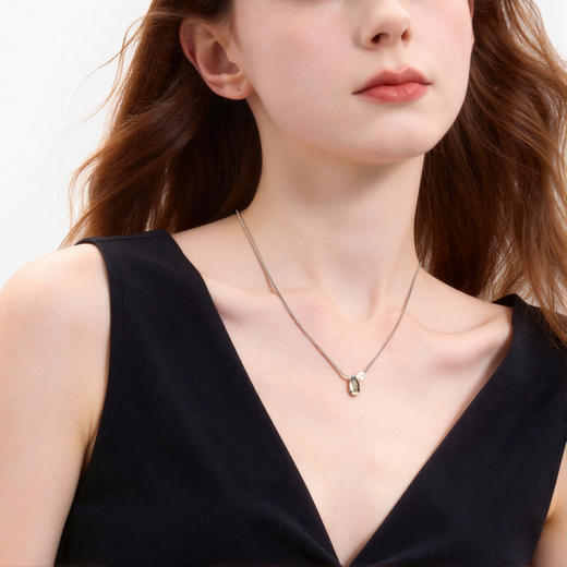 【宋轶同款】三彩2026新款极简风金属吊坠项链蛇骨链轻职场松弛女 商品图2