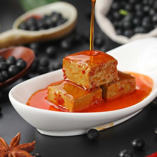 黑豆茶油腐乳丨选用黑皮青仁大豆，90天发酵，添加油茶籽油，传统工艺，巴氏杀菌，260克/瓶⭐️中通、申通快递 商品图1