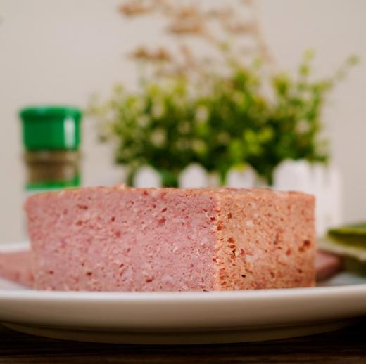 手工午餐肉丨选用黑猪肉，不添加防腐剂 ，淀粉只加了一点点， 肉味十足，到货冷冻保存。 500g/盒 ⭐️顺丰空运 商品图1