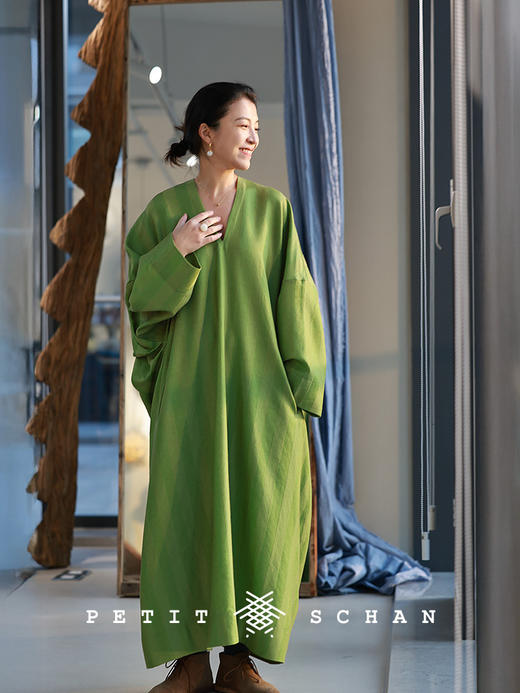 Petit Schan小闪 CLO#1040 Glistening 波光粼粼 羊毛桑蚕丝手工染茧型连衣裙袍子 商品图0